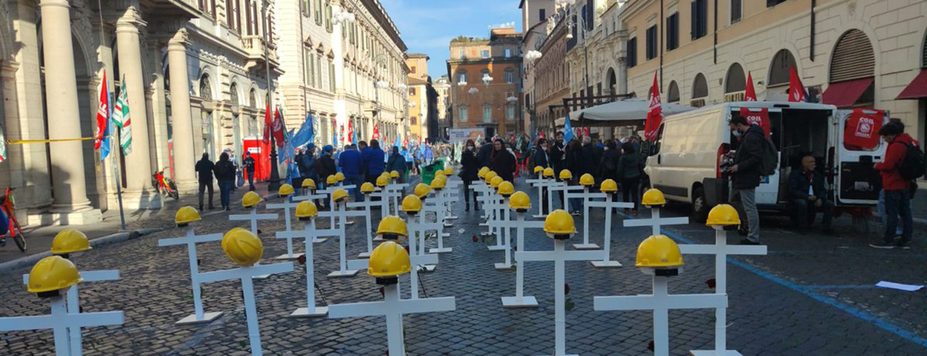 Sicurezza e diritti sul lavoro: la piazza degli edili il 13 novembre di Giorgio Carnicella