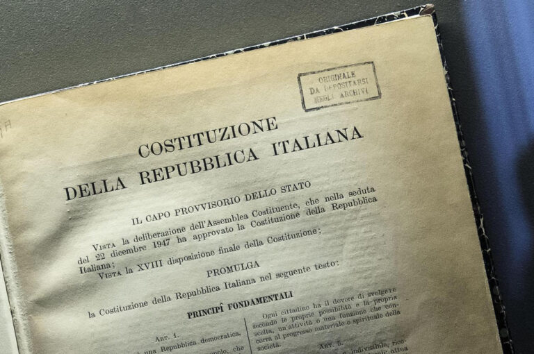 Scopri di più sull'articolo Costituzione, uguaglianza, libertà di voto – di Gianni Ferrara