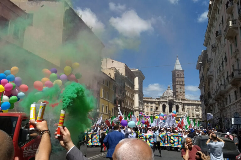 Scopri di più sull'articolo Un tavolo per l’equo compenso – di Cristian Perniciano