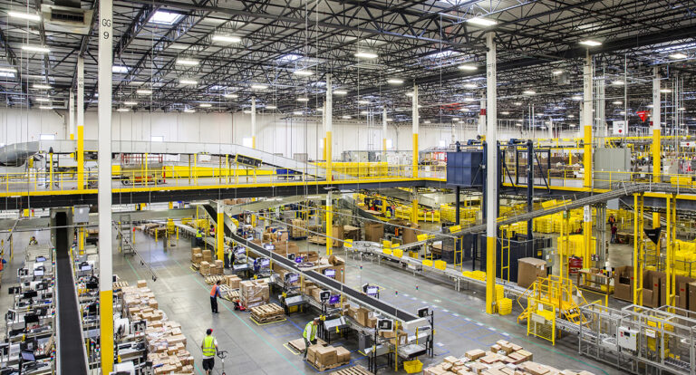 Scopri di più sull'articolo I socialisti possono conquistare Amazon – di Rand Wilson e Peter Olney