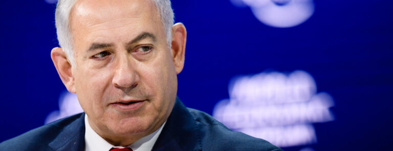 Scopri di più sull'articolo Il paradosso israeliano: Netanyahu riuscirà a fare il governo grazie a un islamista? – di Alessandra Mecozzi